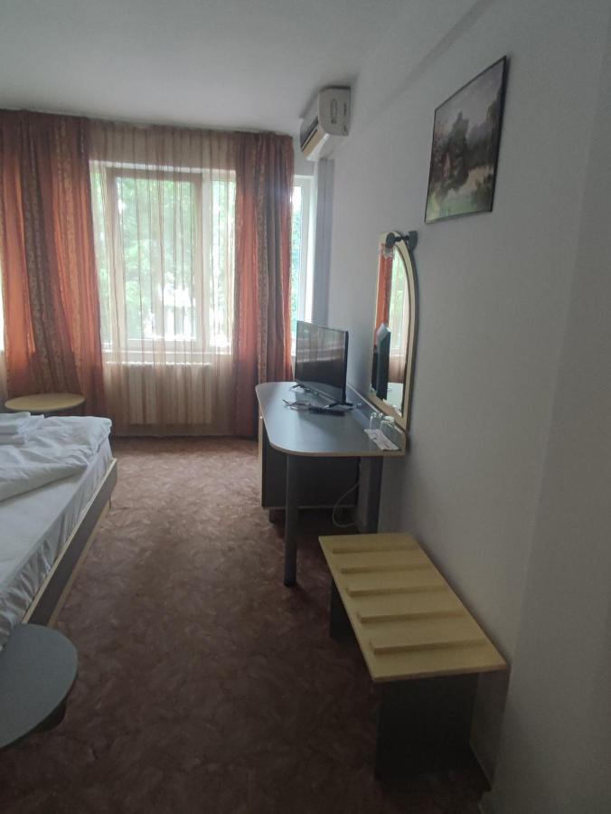 Кианти Hotel Kurdzhali ภายนอก รูปภาพ