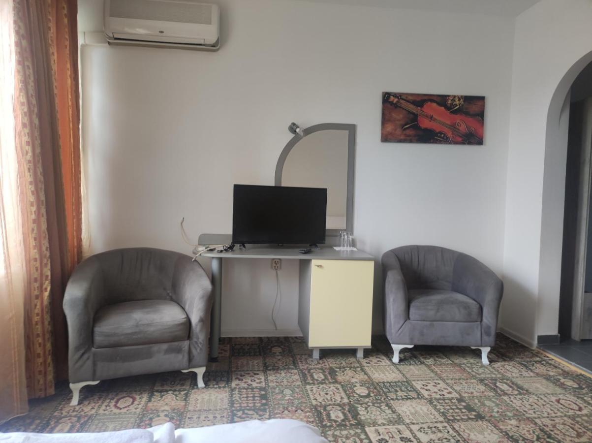 Кианти Hotel Kurdzhali ภายนอก รูปภาพ