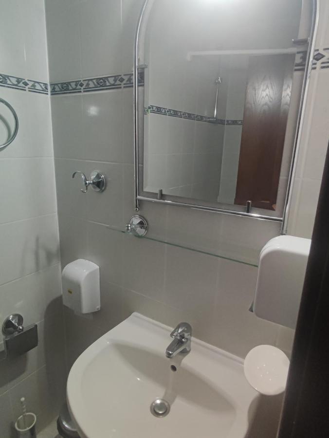 Кианти Hotel Kurdzhali ภายนอก รูปภาพ