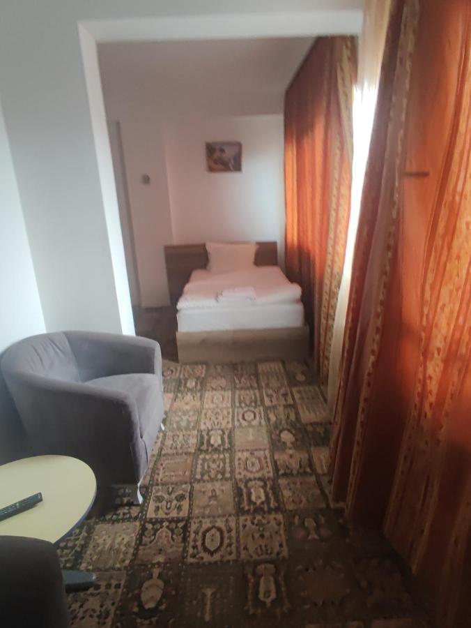 Кианти Hotel Kurdzhali ภายนอก รูปภาพ
