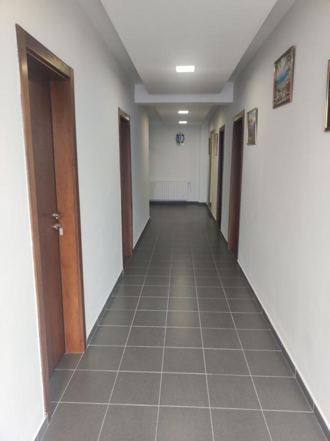 Кианти Hotel Kurdzhali ภายนอก รูปภาพ