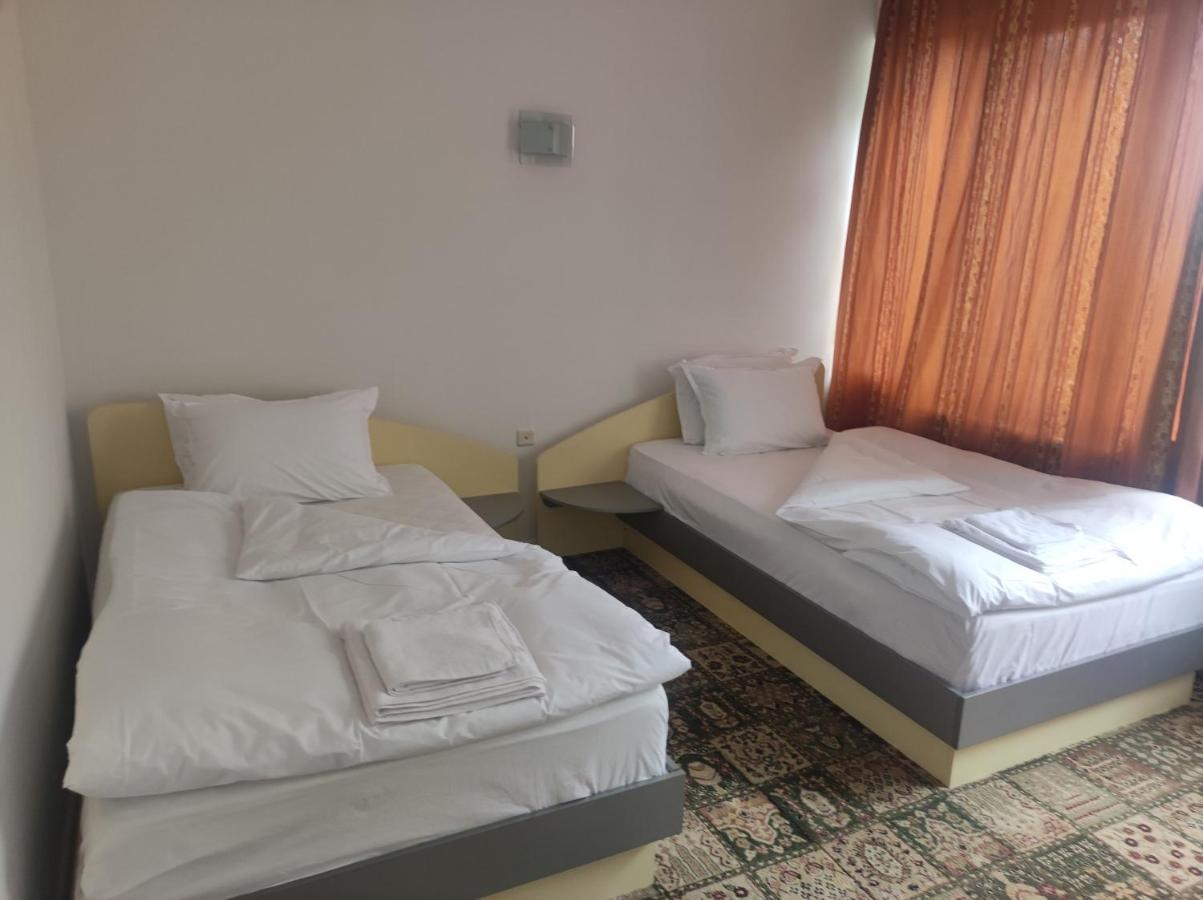 Кианти Hotel Kurdzhali ภายนอก รูปภาพ