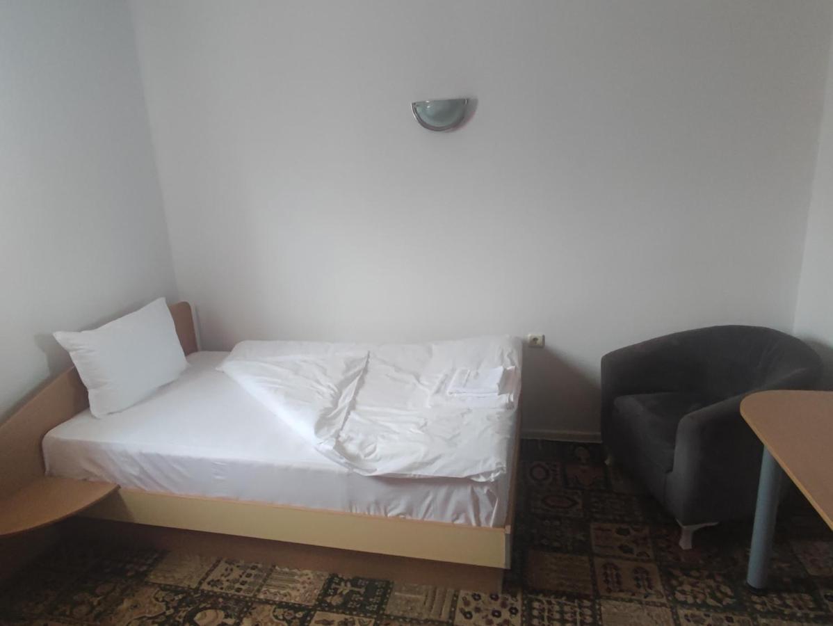 Кианти Hotel Kurdzhali ภายนอก รูปภาพ