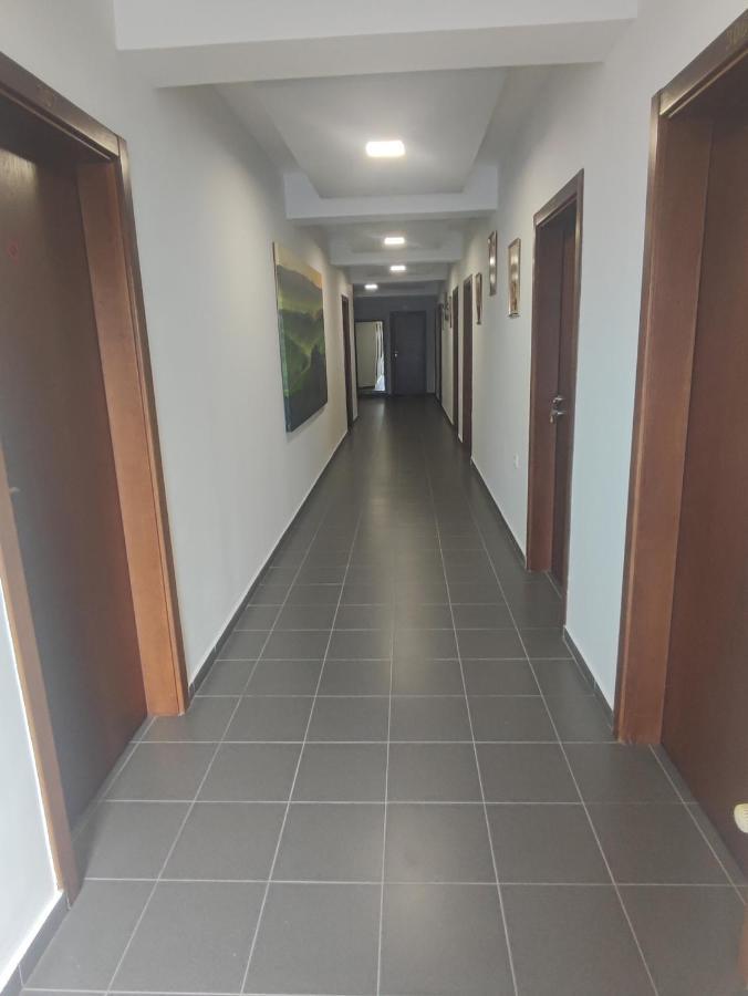 Кианти Hotel Kurdzhali ภายนอก รูปภาพ