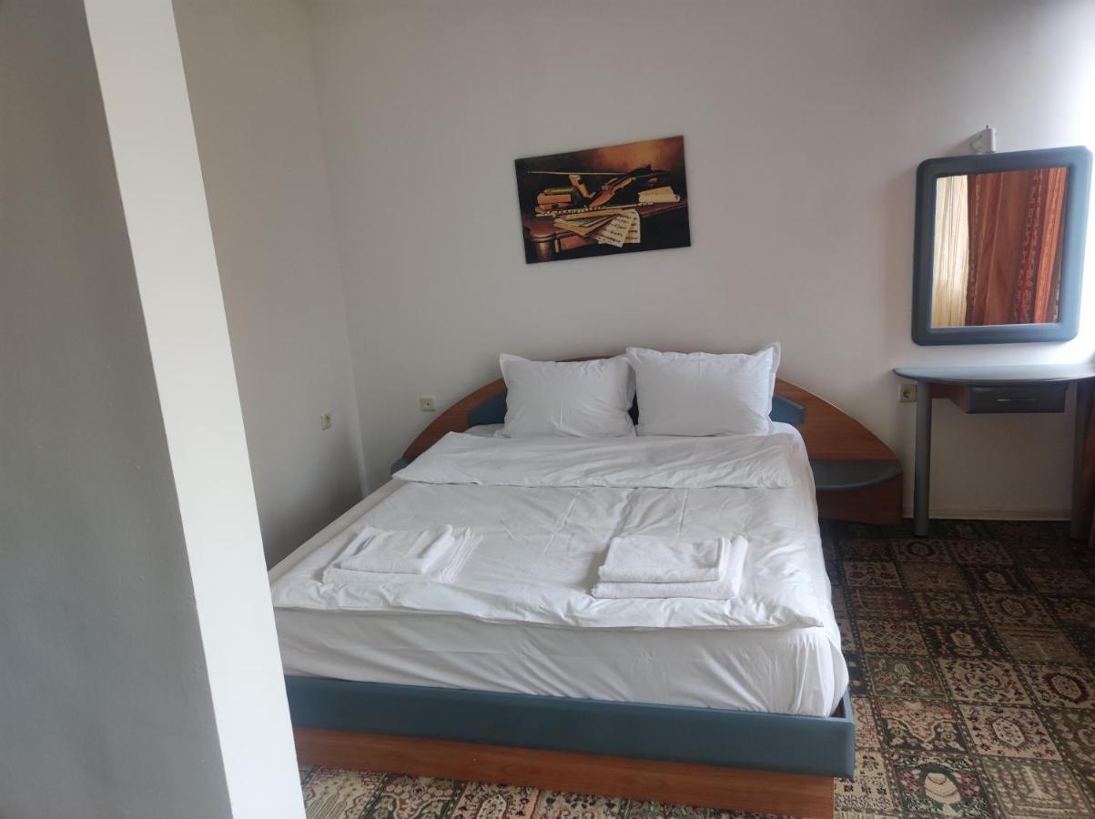Кианти Hotel Kurdzhali ภายนอก รูปภาพ