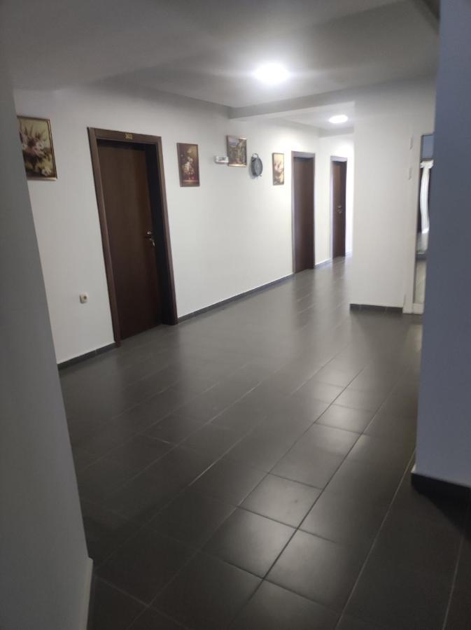 Кианти Hotel Kurdzhali ภายนอก รูปภาพ