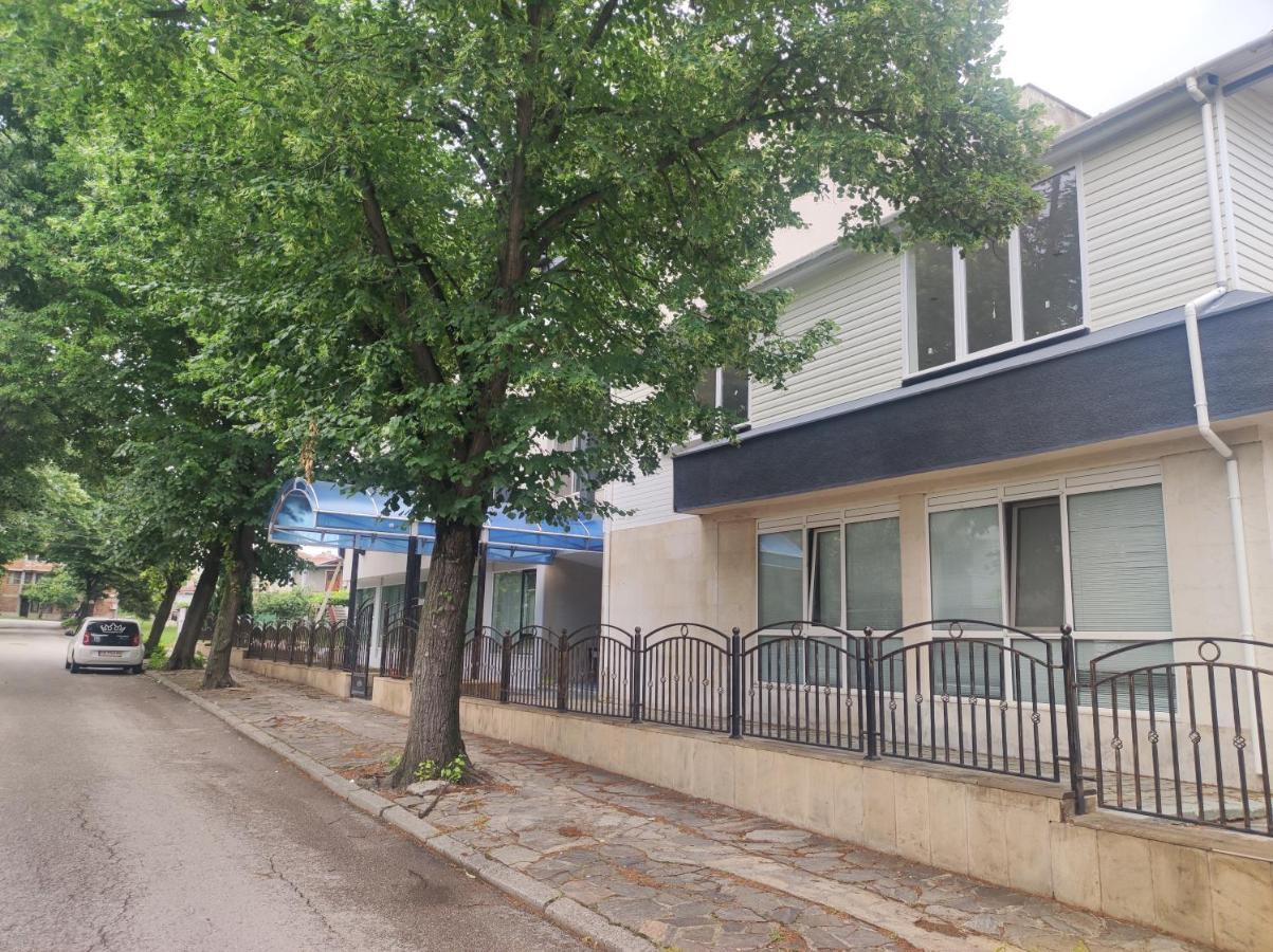Кианти Hotel Kurdzhali ภายนอก รูปภาพ