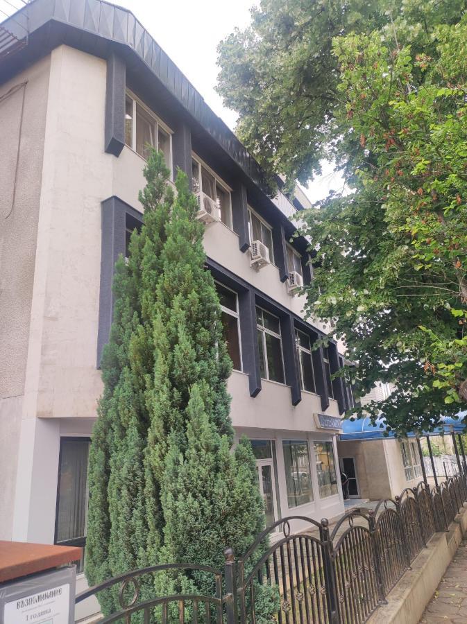 Кианти Hotel Kurdzhali ภายนอก รูปภาพ