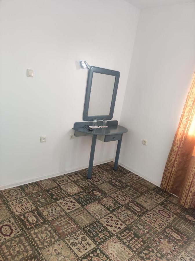 Кианти Hotel Kurdzhali ภายนอก รูปภาพ
